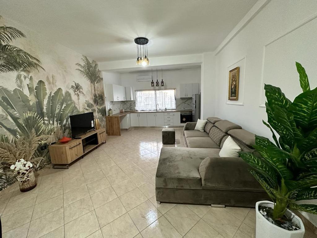 Victorias Apartment Tirane Exterior photo